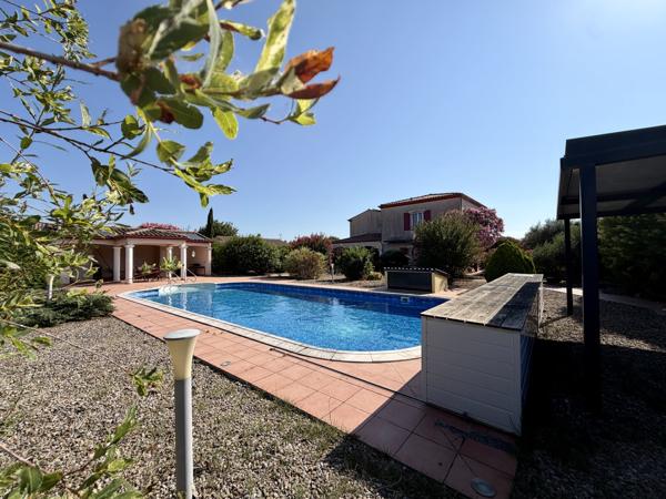 Maison avec jardin et piscine pool house et garage