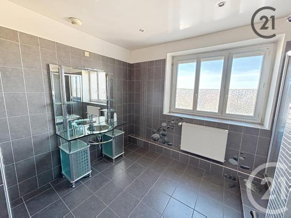 Appartement F4 à vendre  4 pièces - 125 m2 AUXERRE - 89