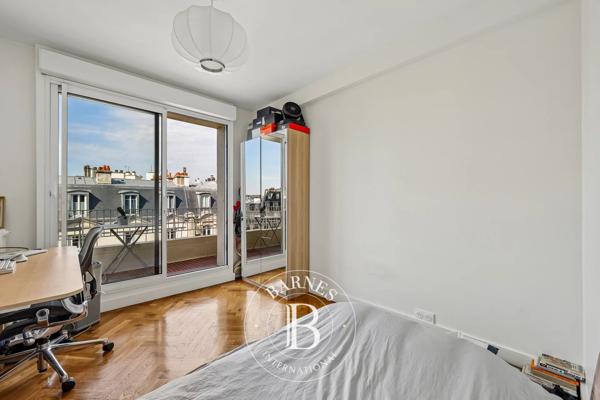 Paris 16ème, Appartement 2 Chambres -  64 m² à vendre