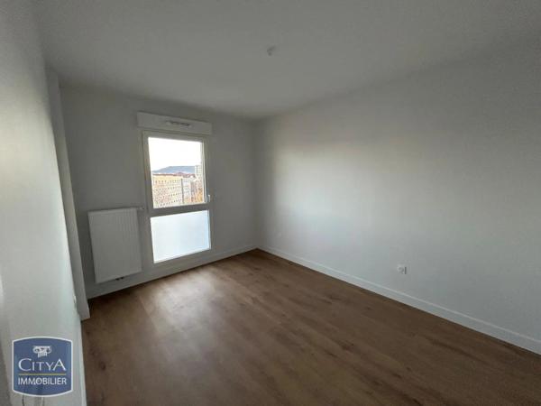 Appartement à louer 2 pièces 32.9m²