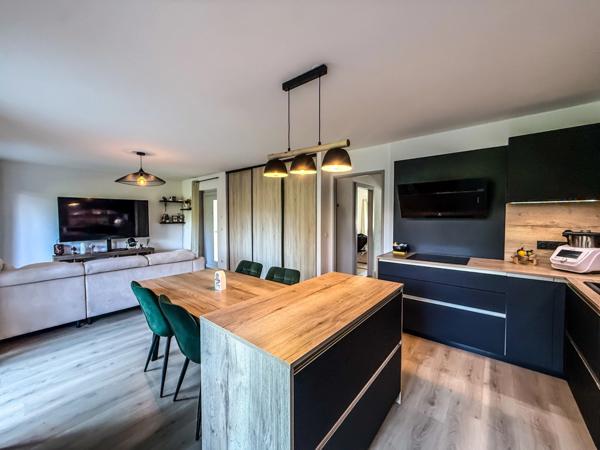 À vendre – Appartement T3 traversant en rez-de-jardin entièrement rénové à Reignier-Ésery (74)