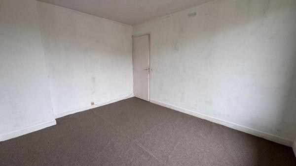 TROIS PIECES LE PERREUX SUR MARNE avec cave et box