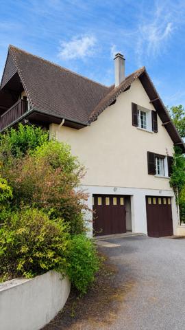Vente
                Maison144 m² - 7 Pièces -
                    PONT HEBERT (50880)