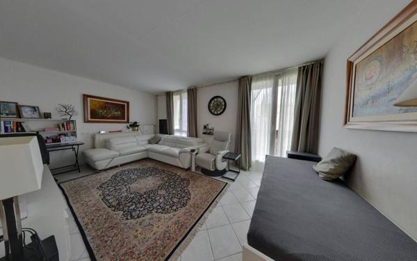 Appartement à vendre    3 pièces • 69,40 m2 Roissy-en-Brie