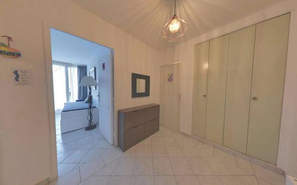 Appartement à vendre    3 pièces • 69,40 m2 Roissy-en-Brie