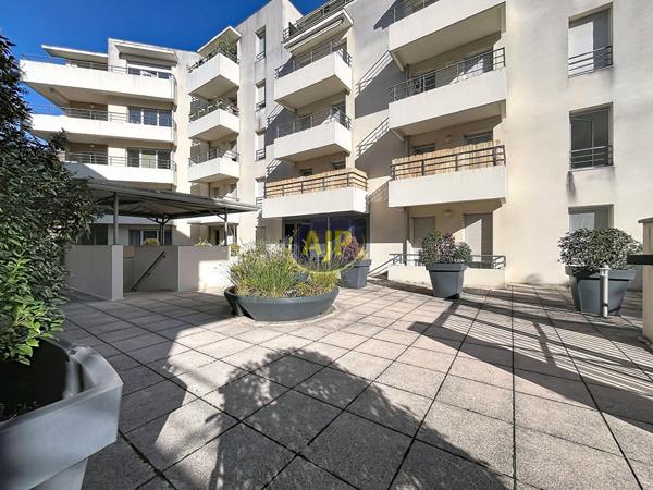 Appartement à vendre Talence - 3 pièces, 84m² avec 2 chambre(s) à 440 000€ - AJP ACTEA Talence