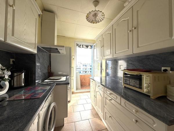 Saint Barnabé Marseille 12ème / Appartement Balcon