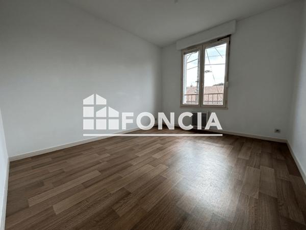Location Appartement 2 pièces 50.53 m² - RESIDENCE JARDINS DE LA ROCHE - 57 RUE DE LA ROCHE Poitiers 86000