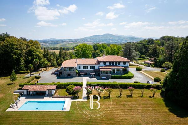 Villefranque, Maison 8 Chambres -  550 m² à vendre