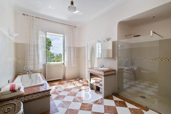 Villefranque, Maison 8 Chambres -  550 m² à vendre