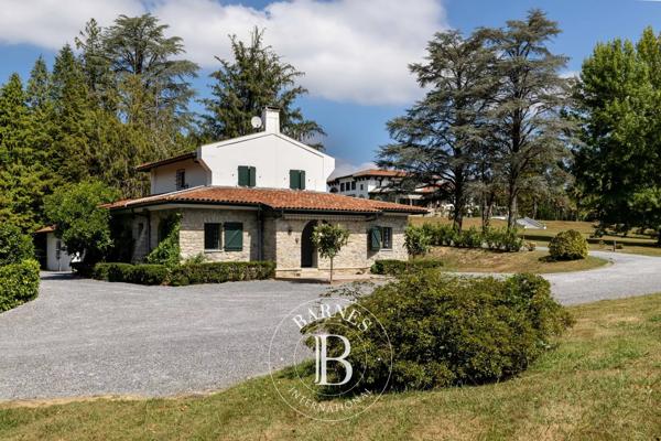 Villefranque, Maison 8 Chambres -  550 m² à vendre
