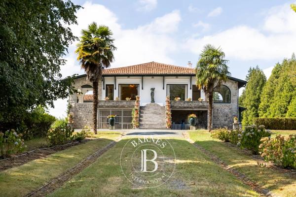 Villefranque, Maison 8 Chambres -  550 m² à vendre