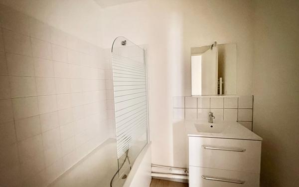 Appartement à louer    2 pièces •  Ifs