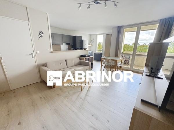Appartement de Type 2 - balcon - cave - place de parking. WATTIGNIES