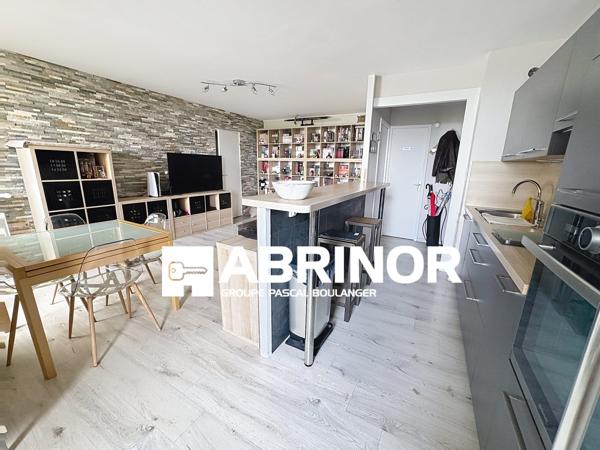 Appartement de Type 2 - balcon - cave - place de parking. WATTIGNIES