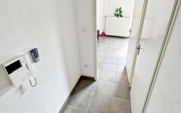 Appartement à vendre    2 pièces • 33 m2 Balma