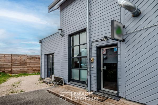 Locaux commerciaux en emplacement stratégique