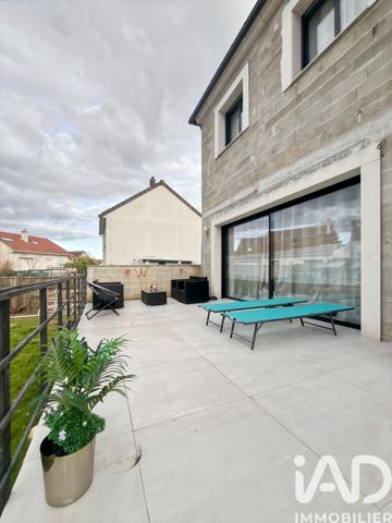 Maison à vendre 5 pièces 120 m² Brie-Comte-Robert