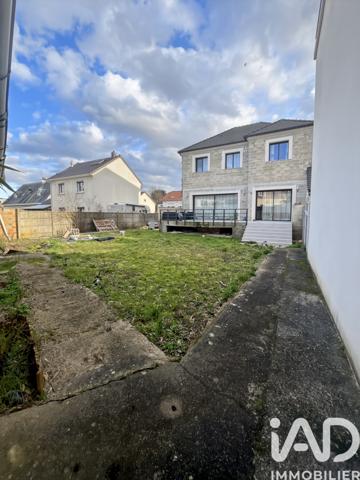 Maison à vendre 5 pièces 120 m² Brie-Comte-Robert