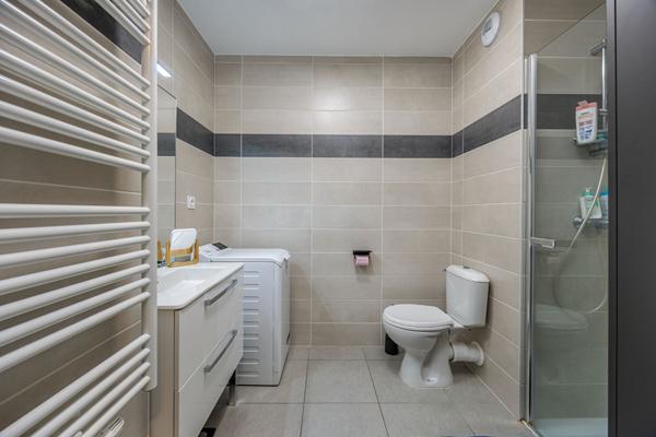 À VENDRE - Charmant appartement T2 proximité centre de La Balme-de-Sillingy - Place de parking privative, box