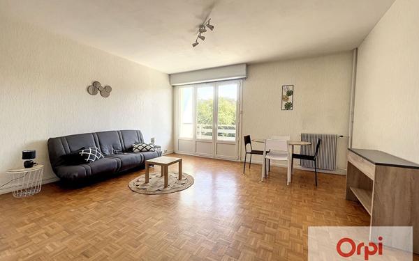 Appartement à louer    1 pièce •  Montluçon