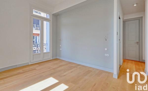 Appartement 5 pièces de 111 m² à Toulon (83000)