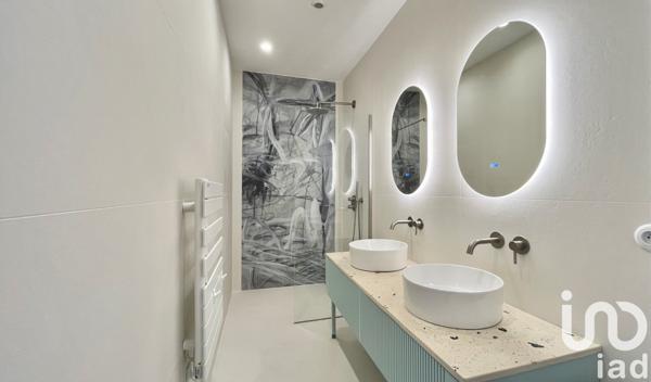 Appartement 5 pièces de 111 m² à Toulon (83000)