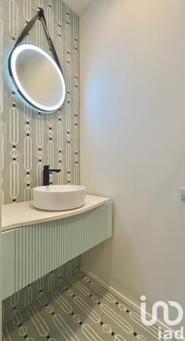 Appartement 5 pièces de 111 m² à Toulon (83000)