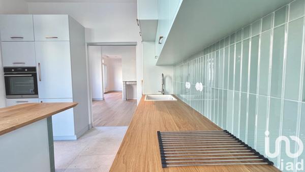 Appartement 5 pièces de 111 m² à Toulon (83000)