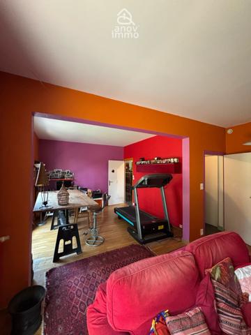 Maison
                                                                                                                                                                                                                                                                                                                        9 pièce(s)                                                                                                                                                                                                          6 chambre(s)                                                                                                                                                                                                          235  m²