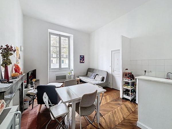 Spécial investisseur ! T2 avec locataire en place Angers Roi René