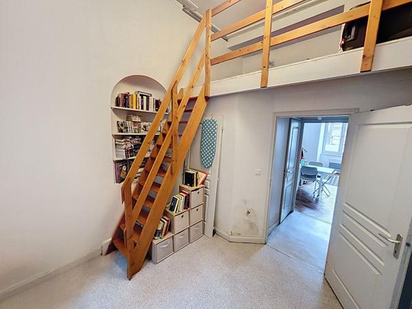 Spécial investisseur ! T2 avec locataire en place Angers Roi René