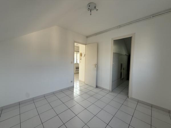 Secteur CLAIRMARAIS, Appartement de type 2 de 23.44 m2, disp