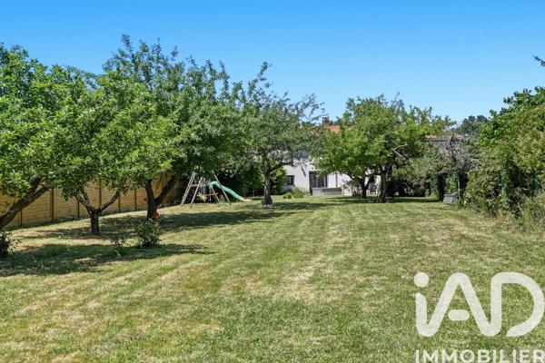 Maison à vendre 8 pièces 240 m² Basse-Goulaine