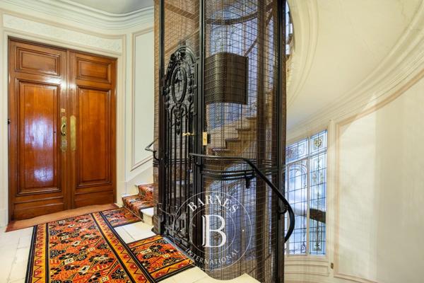 Paris 3ème, Appartement 3 Chambres -  183 m² à vendre