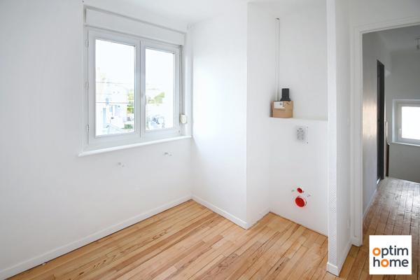 MAISON LONGWY HAUT - 3 CHAMBRES - 2 GARAGES - TERRAIN