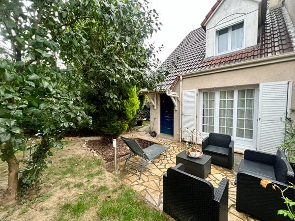 Maison Osny 3 pièce(s) 61.46 m2 €279 000 ** - Référence 11080