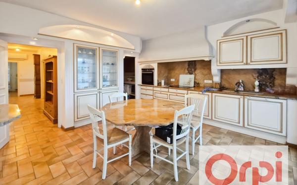 Appartement à louer    2 pièces •  Grenade