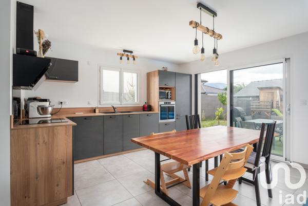 Maison à vendre 6 pièces 108 m² Voiron