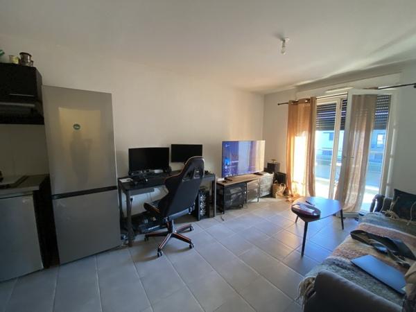 Appartement à vendre |  Saint-Geniès-Bellevue |  2 pièces | 38 m²