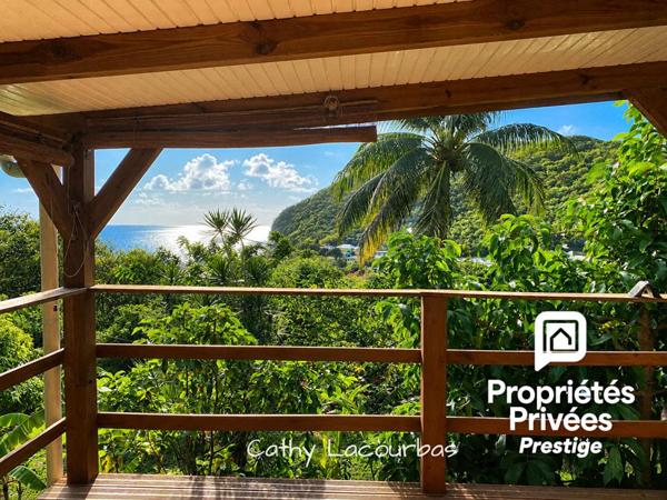 Rare ! Propriété à Deshaies avec grand jardin et vue mer