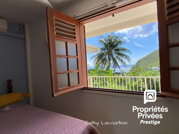 Rare ! Propriété à Deshaies avec grand jardin et vue mer