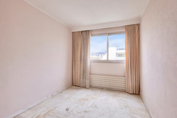 Appartement Nice 4 pièces 111.14 m2