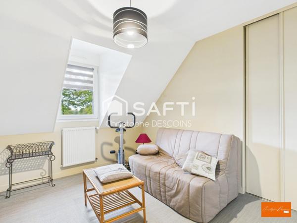 Pavillon contemporain de 160 m² – Située à La Bazoge-Montpinçon