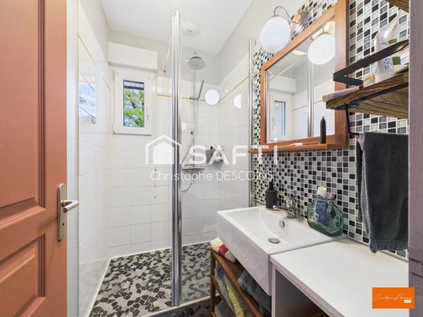 Pavillon contemporain de 160 m² – Située à La Bazoge-Montpinçon