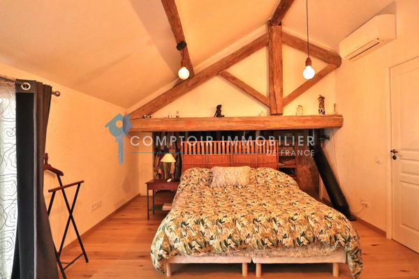 Maison
                                                                                                                                                                                                                                                                                                                        3 pièce(s)                                                                                                                                                                                                          2 chambre(s)                                                                                                                                                                                                          114  m²