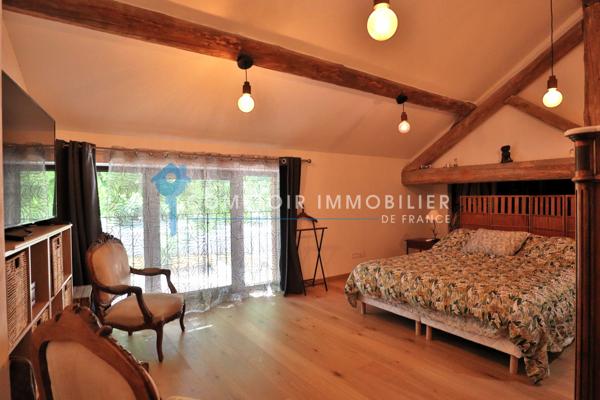 Maison
                                                                                                                                                                                                                                                                                                                        3 pièce(s)                                                                                                                                                                                                          2 chambre(s)                                                                                                                                                                                                          114  m²
