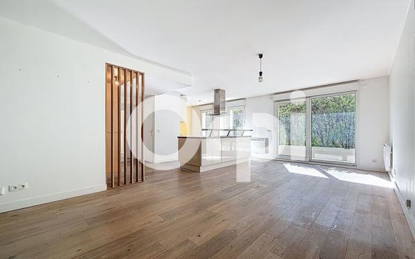 Appartement à vendre    3 pièces • 77 m2 Montrouge