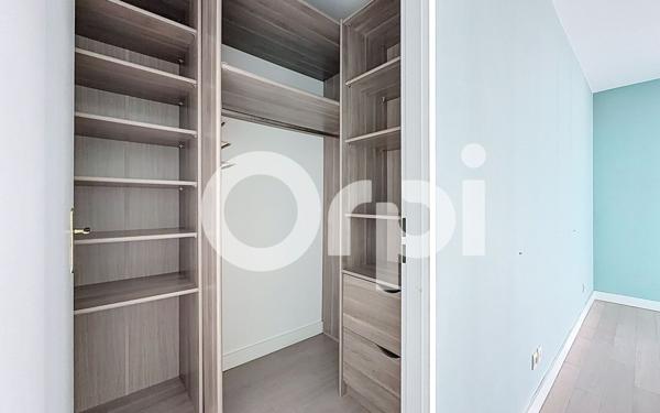 Appartement à vendre    3 pièces • 77 m2 Montrouge