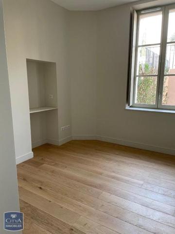Appartement à louer 3 pièces 73m²
